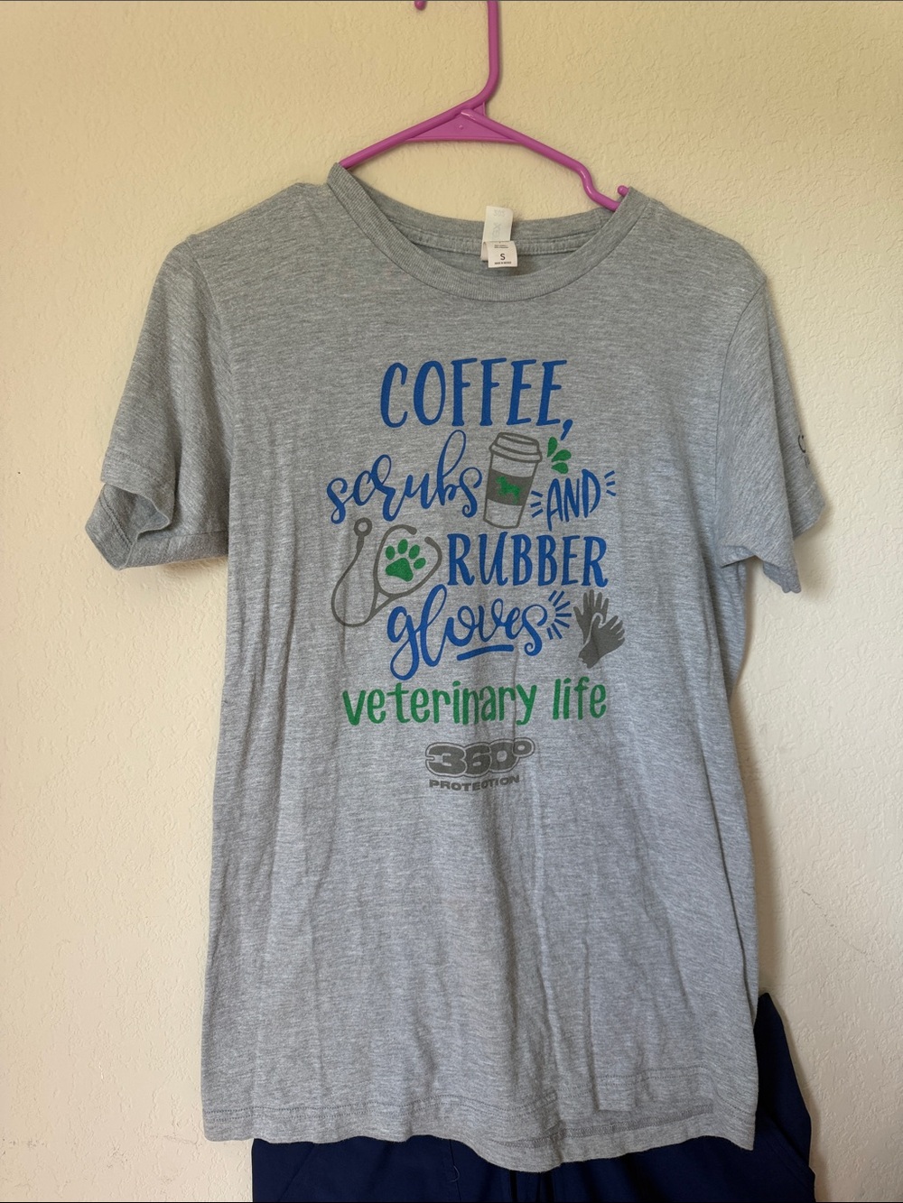Scrubstar Gray Graphic Veterinary Life T‑Shirt with Blue & Green Print